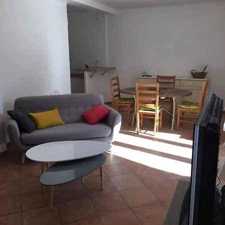 Rez De Jardin T3 Le Pradet شقة لو براديت
